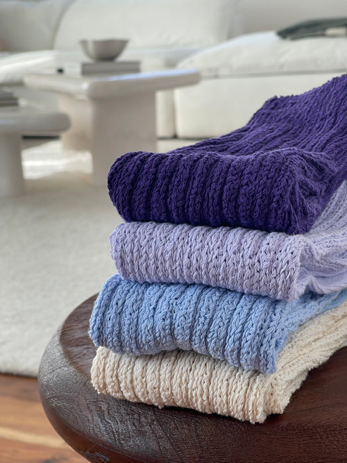 Are Slouch Socks Good for Your Feet? - Honey BeeU